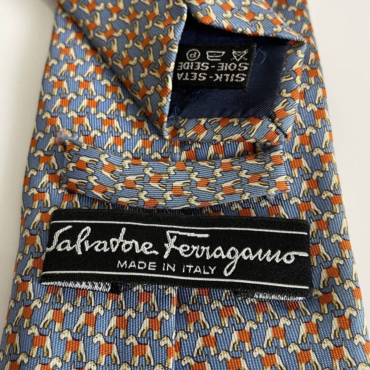 Salvatore Ferragamo(サルヴァトーレフェラガモ) 青オレンジ犬ネクタイ_画像10