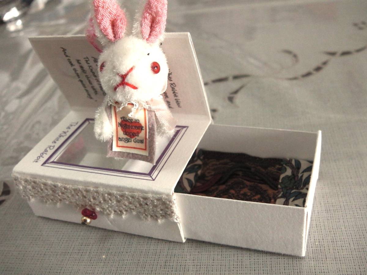 創作人形 うさぎ angel dust　らんさん　アリス Alice in nightmare rabbit in the box 白うさぎ　ぬいぐるみ_画像1