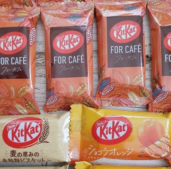 キットカットミニ6種42個　フォーカフェ　キットカット　全粒粉ビスケットin　大人の甘さストロベリー　ショコラオレンジ　大人の甘さ