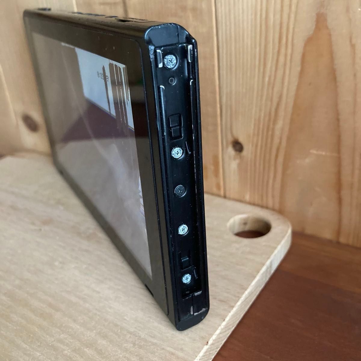 ニンテンドー スイッチ 2017年製 未対策機 画面割れ ジャンク ニンテンドー スイッチ 2017年製 未対策機 画面割れ ジャンク