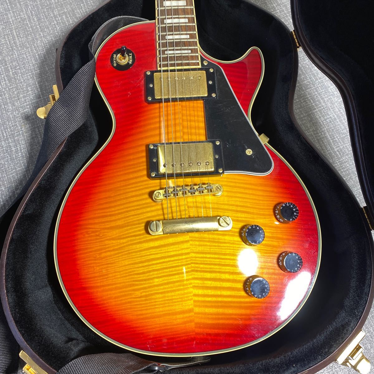 Epiphone エレキギター Les Paul custom / EE070807518 / 音出し確認済み/ハードケース付き_画像2