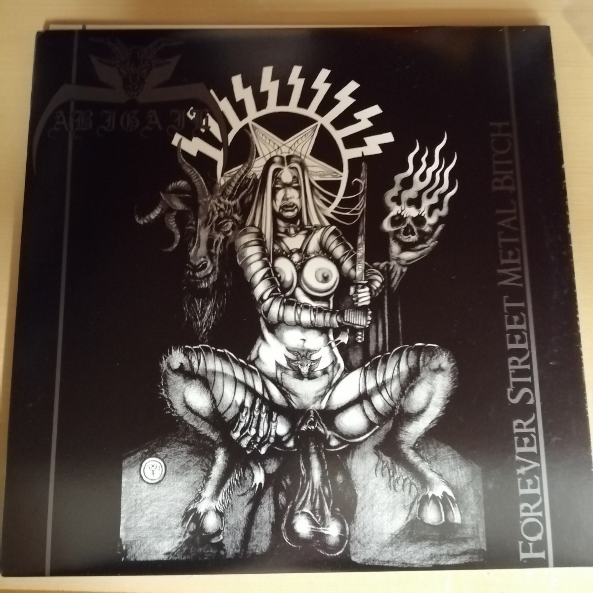 D01 中古LP 中古レコード ABIGAIL forever street metal bitch DKLP 018 フランス盤 赤黒スプラッタービニール ポスター付き ジャパメタ　_画像1