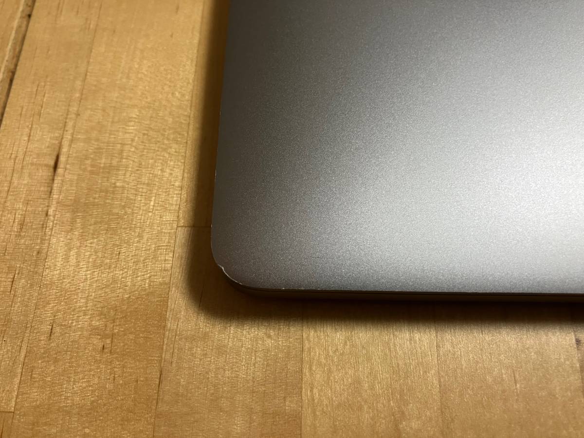 【USED】Apple MacBook PRO 13inch 2017 Four Thunderbolt 3 ports/CPUi7 3.5GHZ/16GB/SSD1TB【美品】_画像8