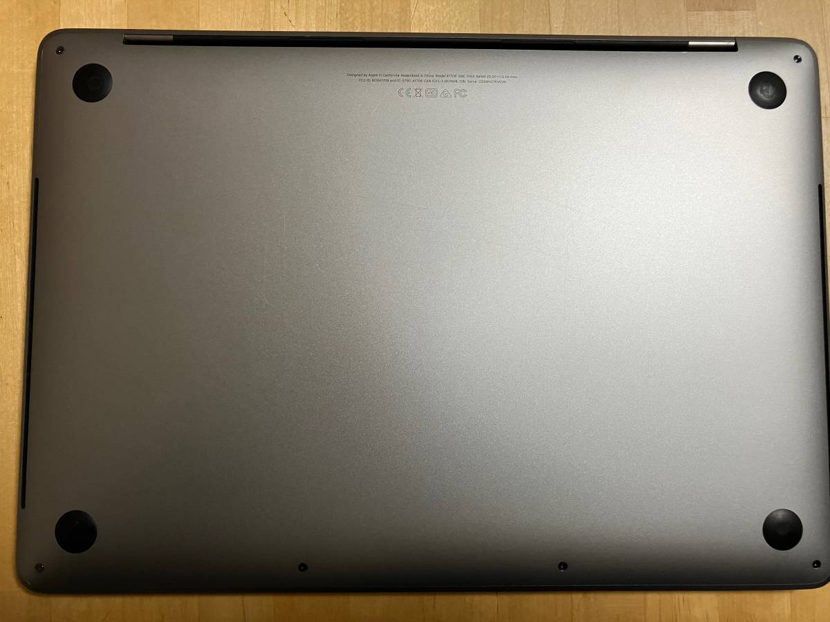 【USED】Apple MacBook PRO 13inch 2017 Four Thunderbolt 3 ports/CPUi7 3.5GHZ/16GB/SSD1TB【美品】_画像5