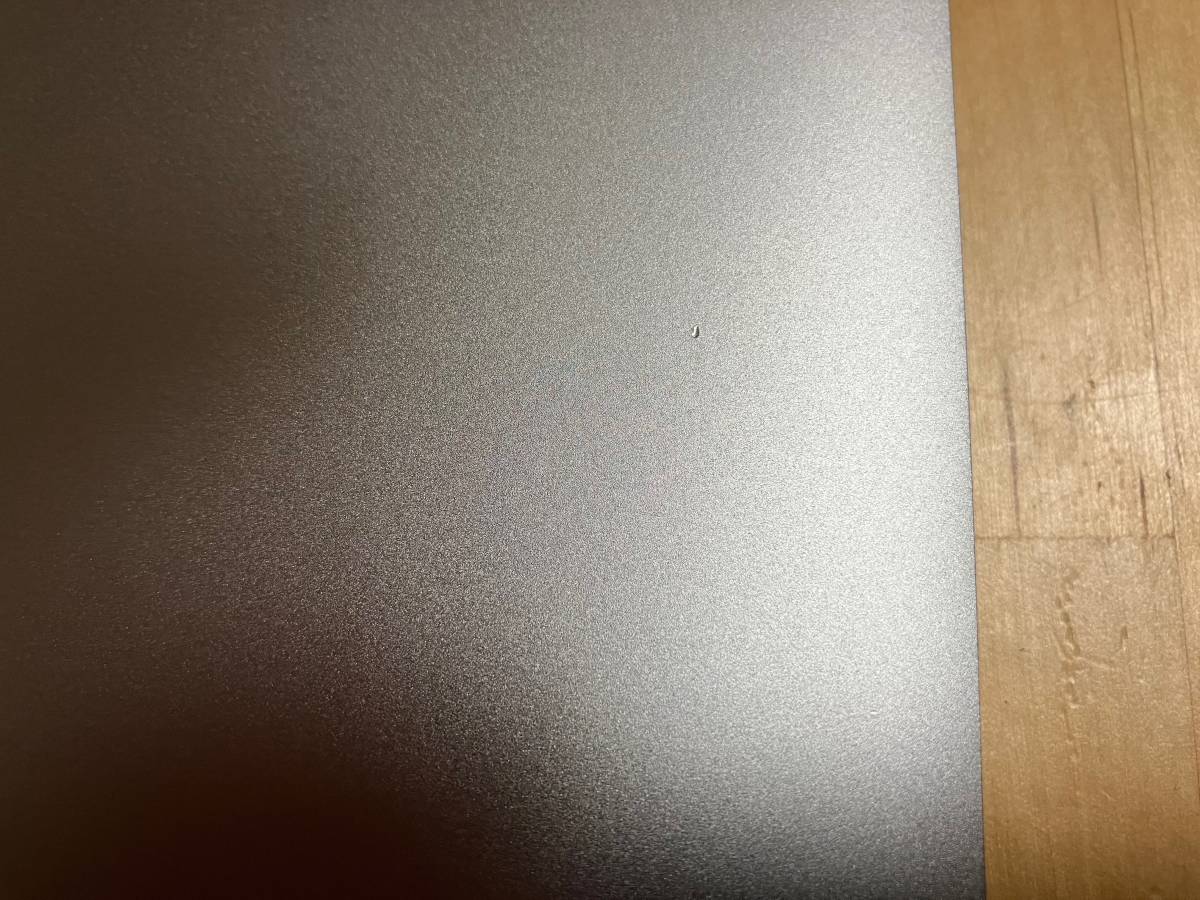 【USED】Apple MacBook PRO 13inch 2017 Four Thunderbolt 3 ports/CPUi7 3.5GHZ/16GB/SSD1TB【美品】_画像9