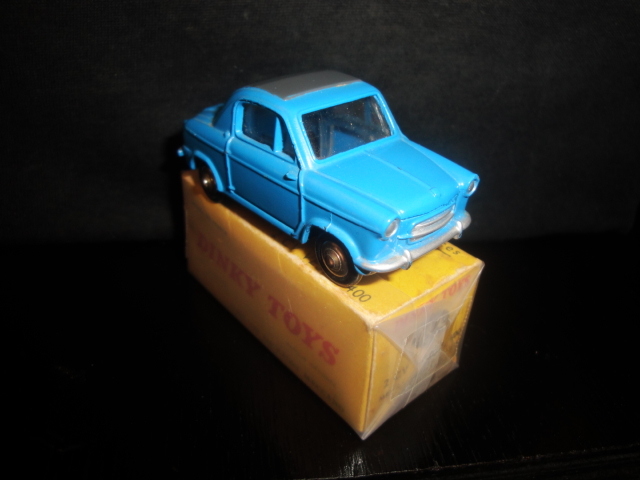 F.Dinky Vespa 400（6０年代絶版品）仏ディンキー　ベスパ　４００　美品です._画像3