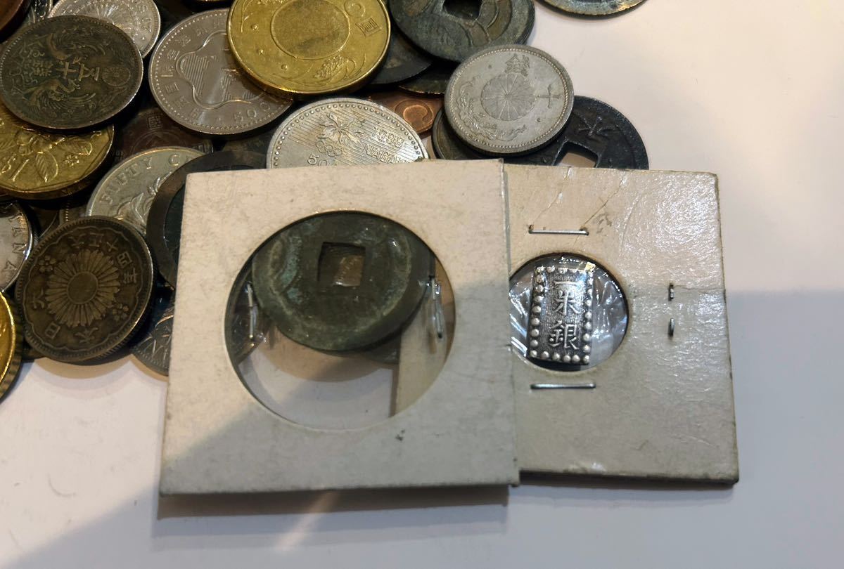 【古銭大量】約5.4kg 日本　ヨーロッパ　中国 アメリカ　古銭 おまとめ　コイン硬貨 外国 重量　紙幣_画像4