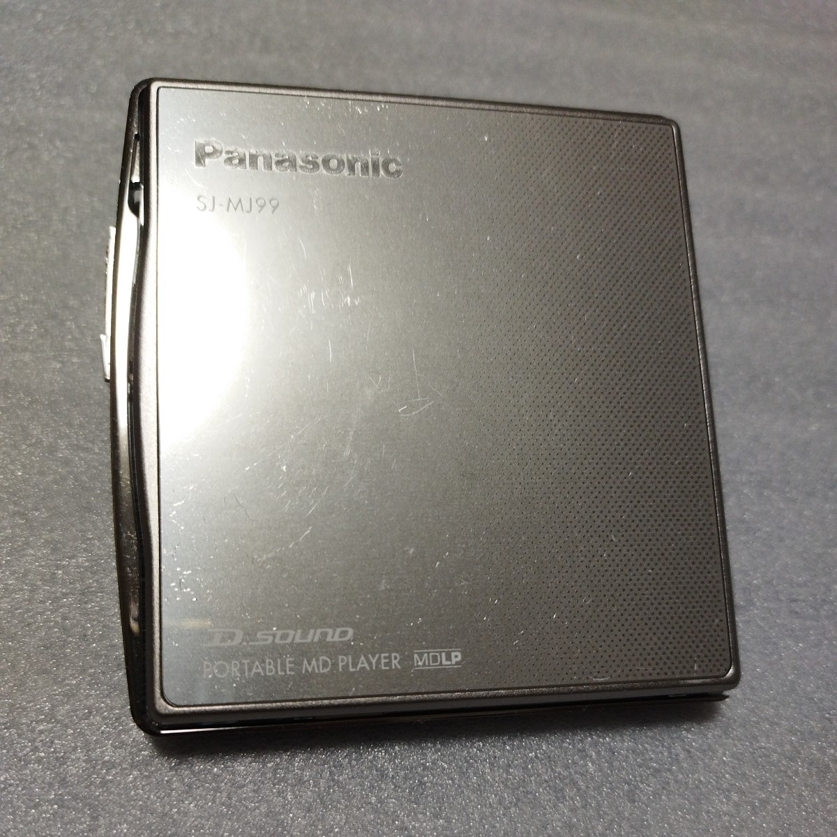 【動作未確認】 Panasonic パナソニック ポータブルMDプレーヤー SJ-MJ99_画像1
