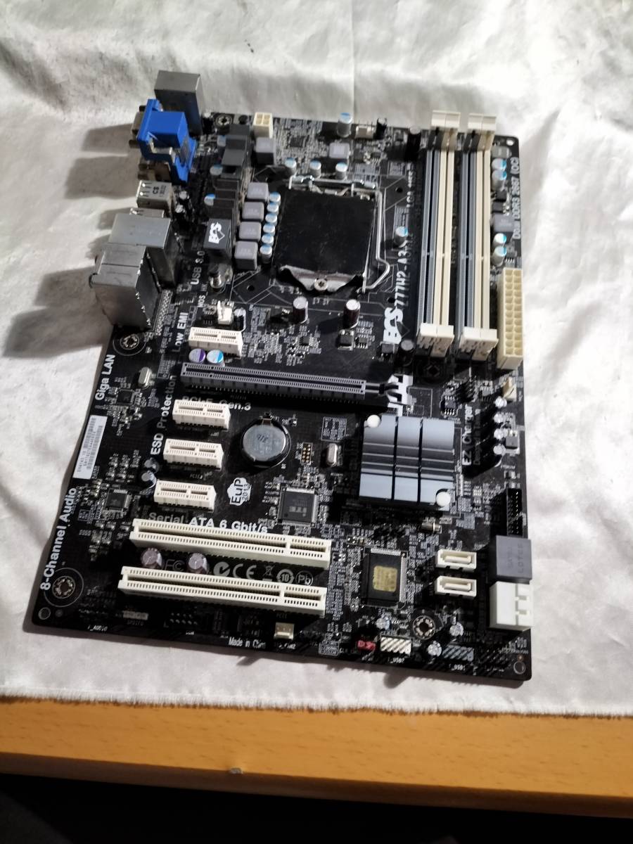 ★ ECS Z77H2-A3 (V1.2) LGA1155 Ｚ77 ATX●マザーボード_画像2