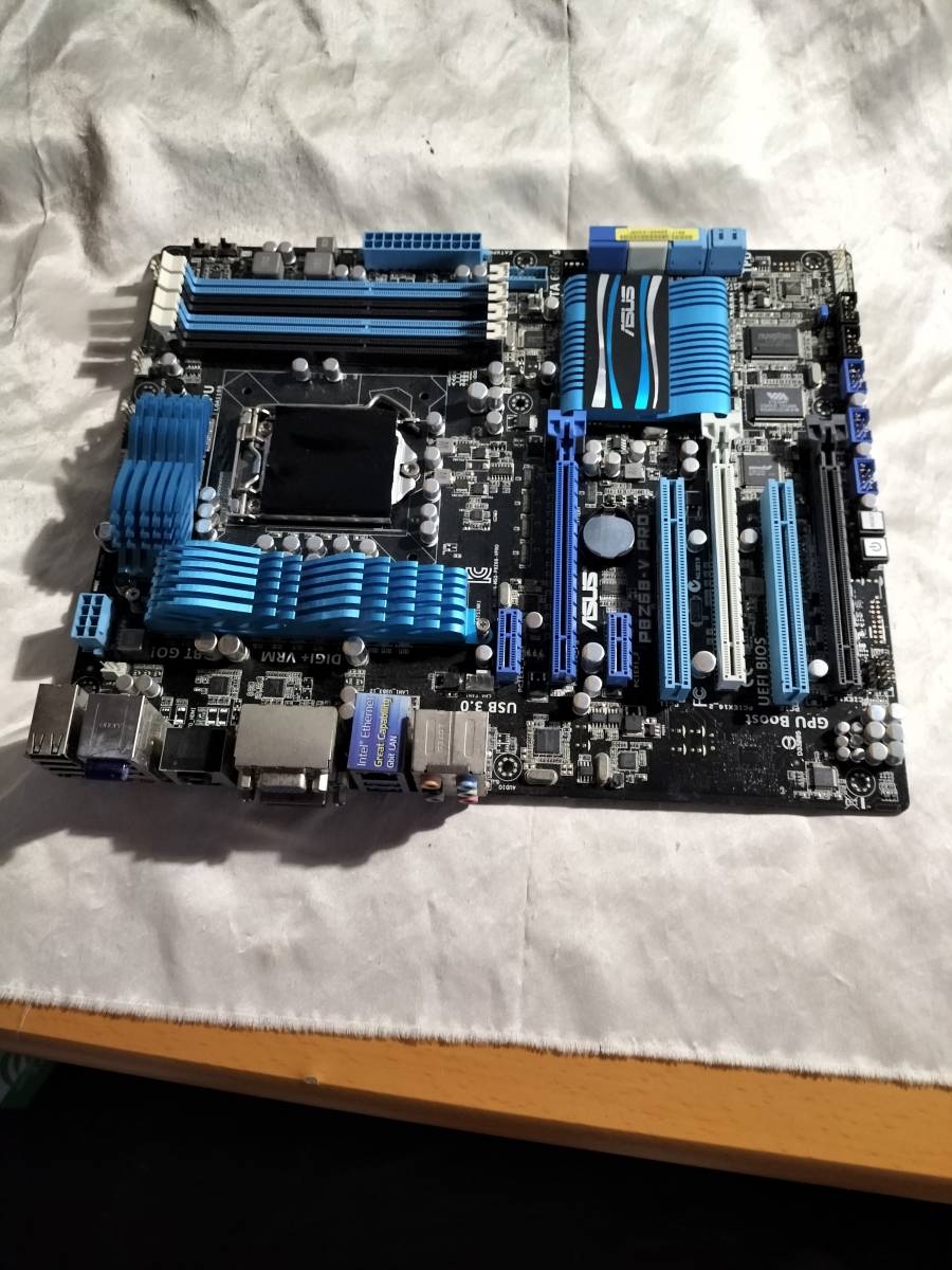 ★ASUS P8Z68-V PRO LGA1155 Z68 ATX●マザーボード_画像1