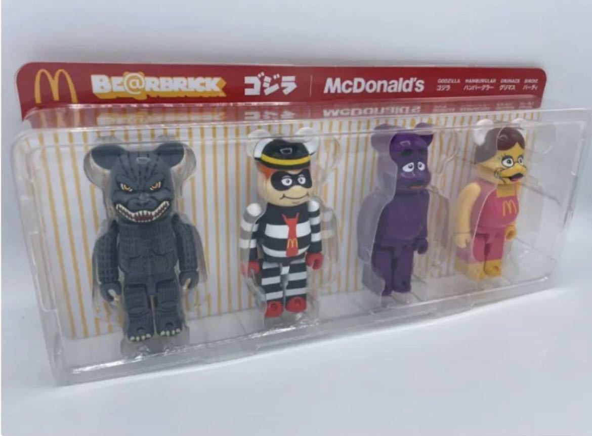 BE@RBRICK ゴジラvsマクドナルド　ベアブリック ニュースリリース | マクドナルド公式