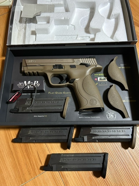 東京マルイ　Ｍ＆Ｐ９　Ｖ　ＣＵＳＴＯＭ　予備ｍｇ付き　カスタム品_画像2