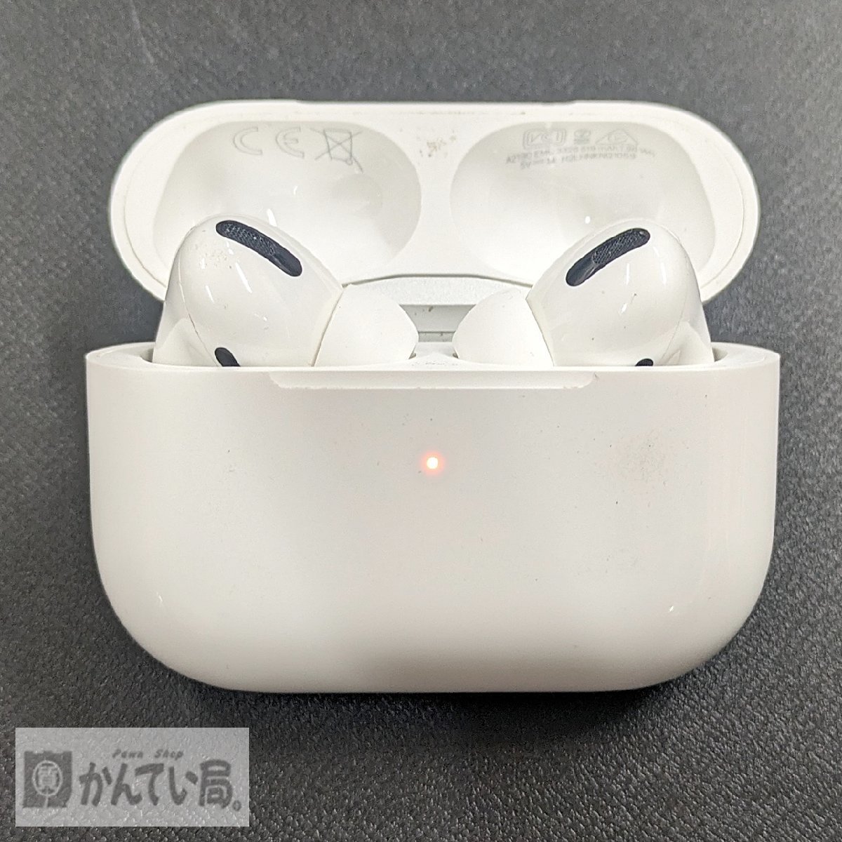 Apple AirPods Pro MLWK3J/A A2083 A2084 A2190 ワイヤレスイヤホン 動作確認済 通電確認済 音出し確認済 中古品 保管品 現状販売品 ※傷有の画像1