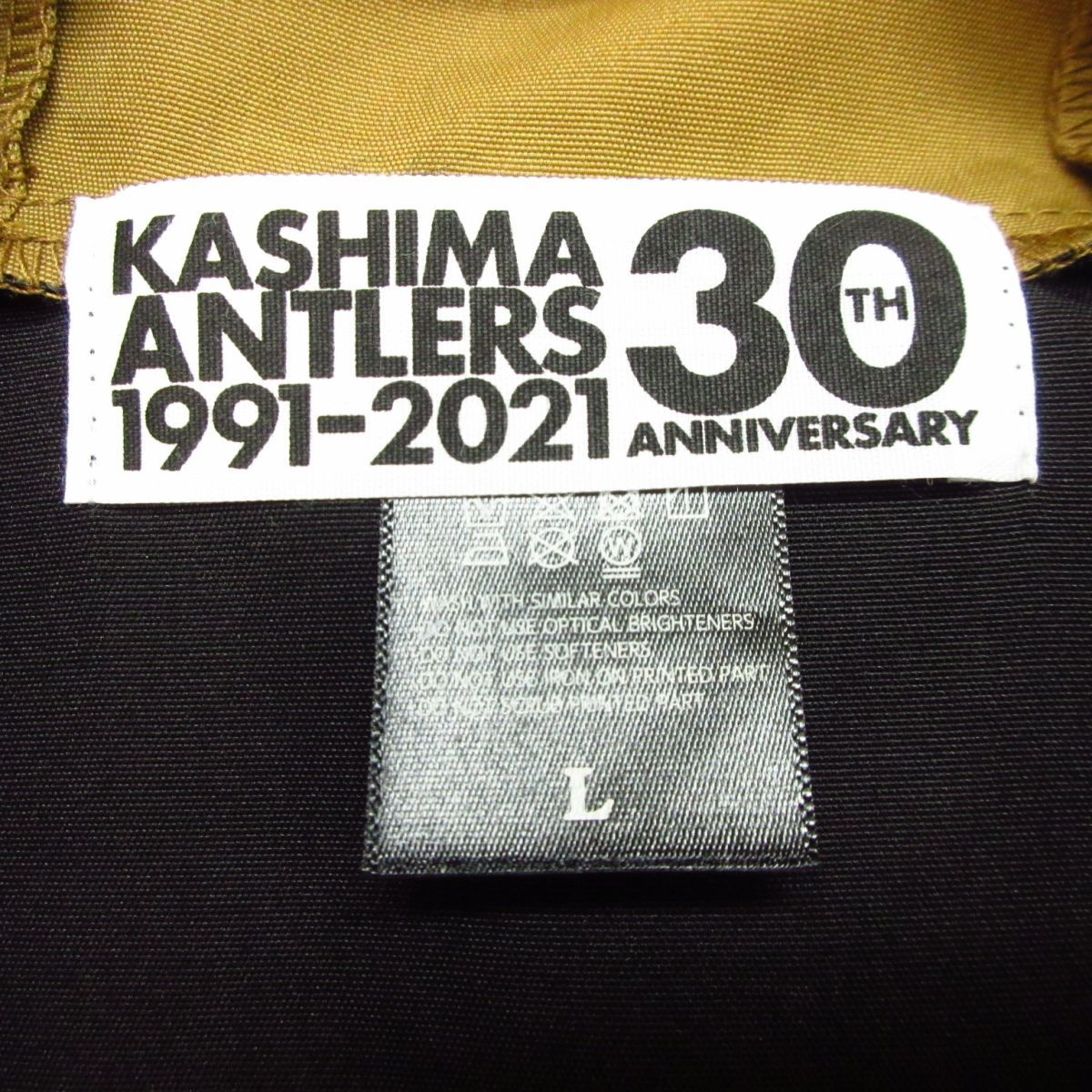 ◎美品！鹿島アントラーズ 30th anniversary◆マウンテンパーカー ジャケット サッカー ユニフォーム 超撥水◆メンズ 黒xカーキ L◆A3657_画像9