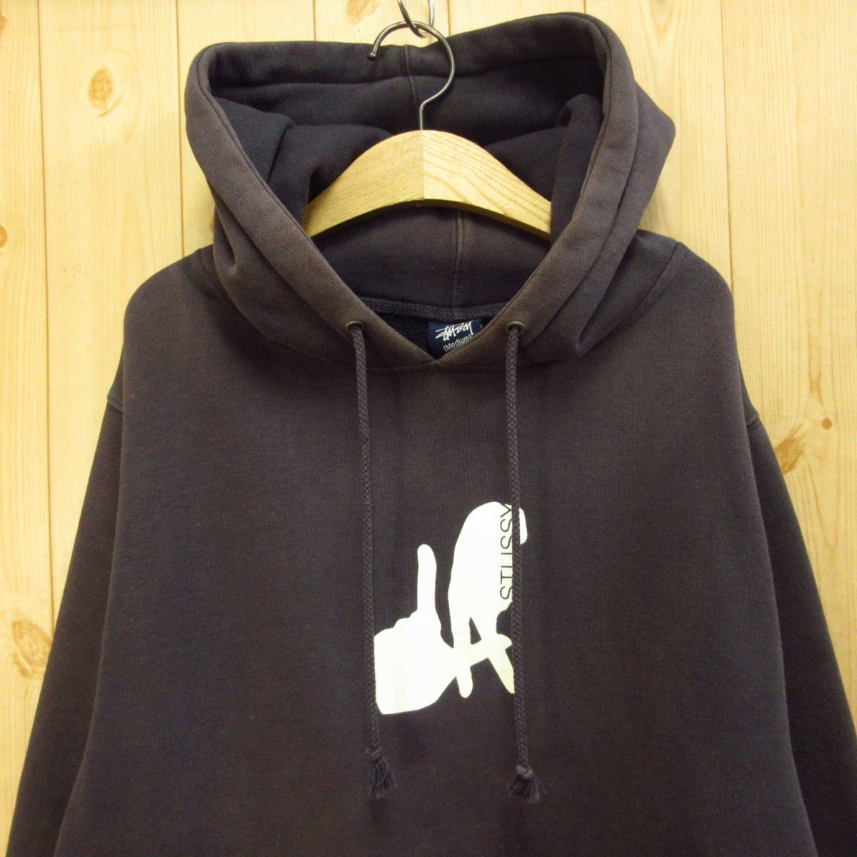 ◎STUSSY ステューシー◆パーカー スウェット 裏起毛 LAサイン◆メンズ グレー Mサイズ◆A3779_画像2