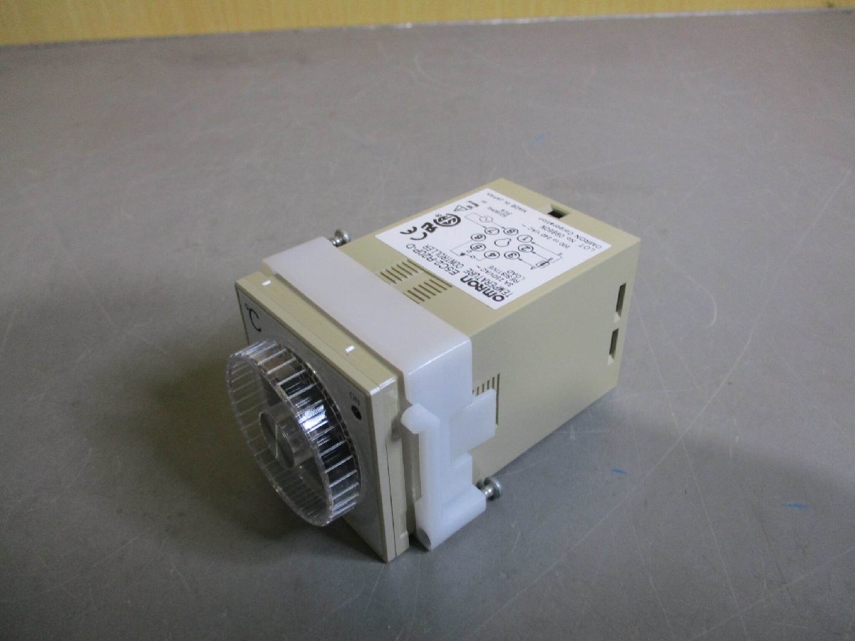 中古 Omron E5C2-R20P-D Temperature Controller 250VAC 3A (EBNR51204C043)_画像2