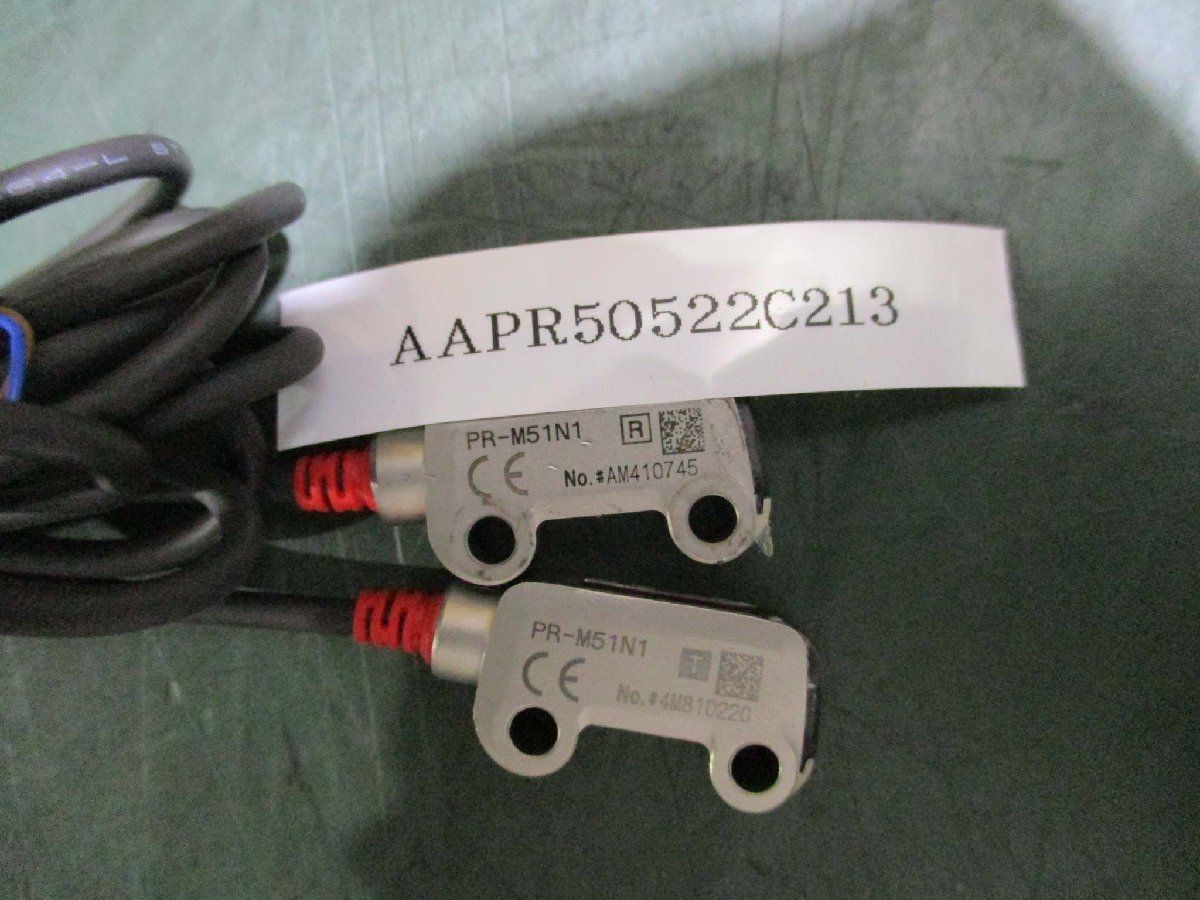 中古 KEYENCE PR-M51N1 超小型アンプ内蔵型光電センサ 1セット(AAPR50522C213)_画像3