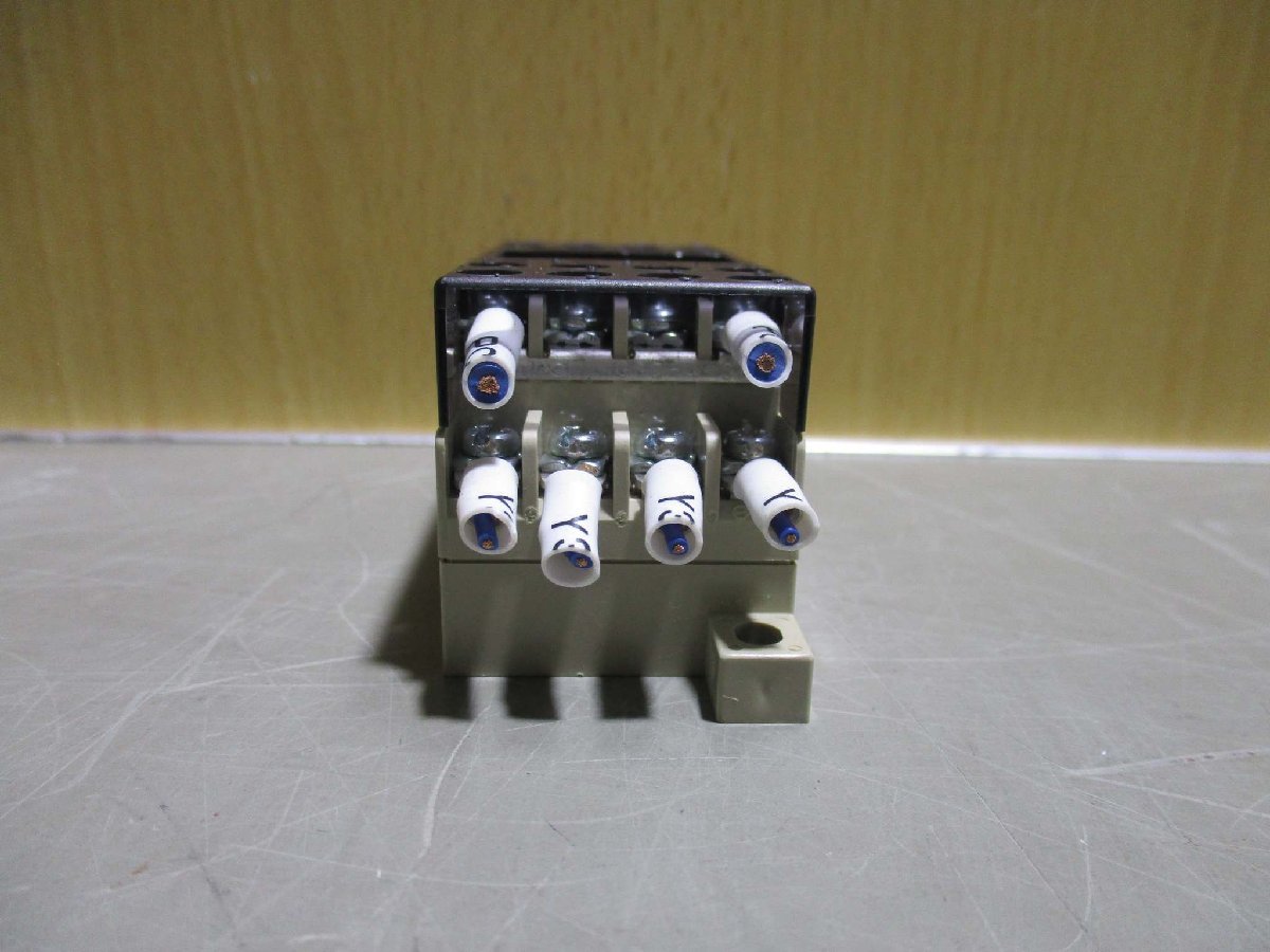 中古 OMRON TERMINAL RELAY G6D-F4B ターミナルリレー 16個 (R50911BEF047)_画像4