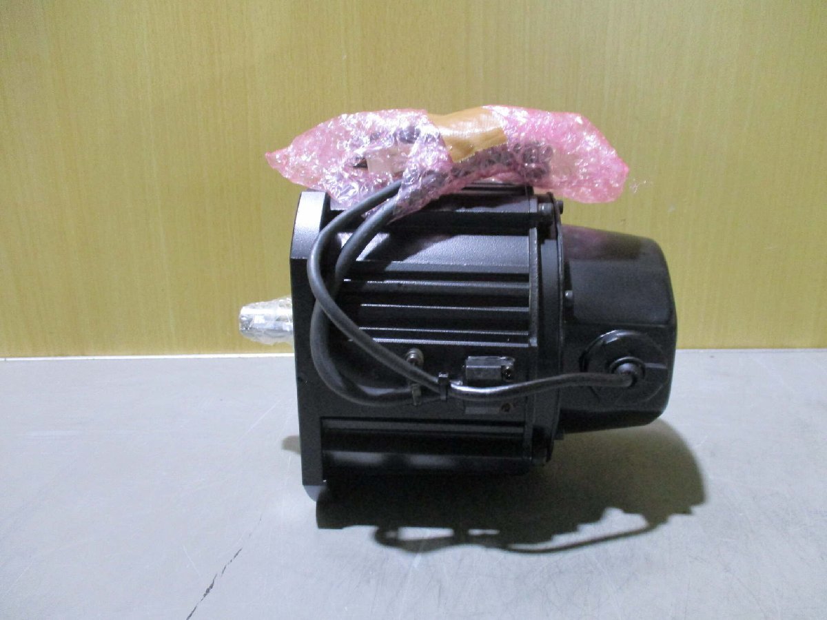 新古 YASKAWA AC SERVO MOTOR SGMDH-12A2A-YR14 ACサーボモーター 1150W (KAZR51208D013)_画像3