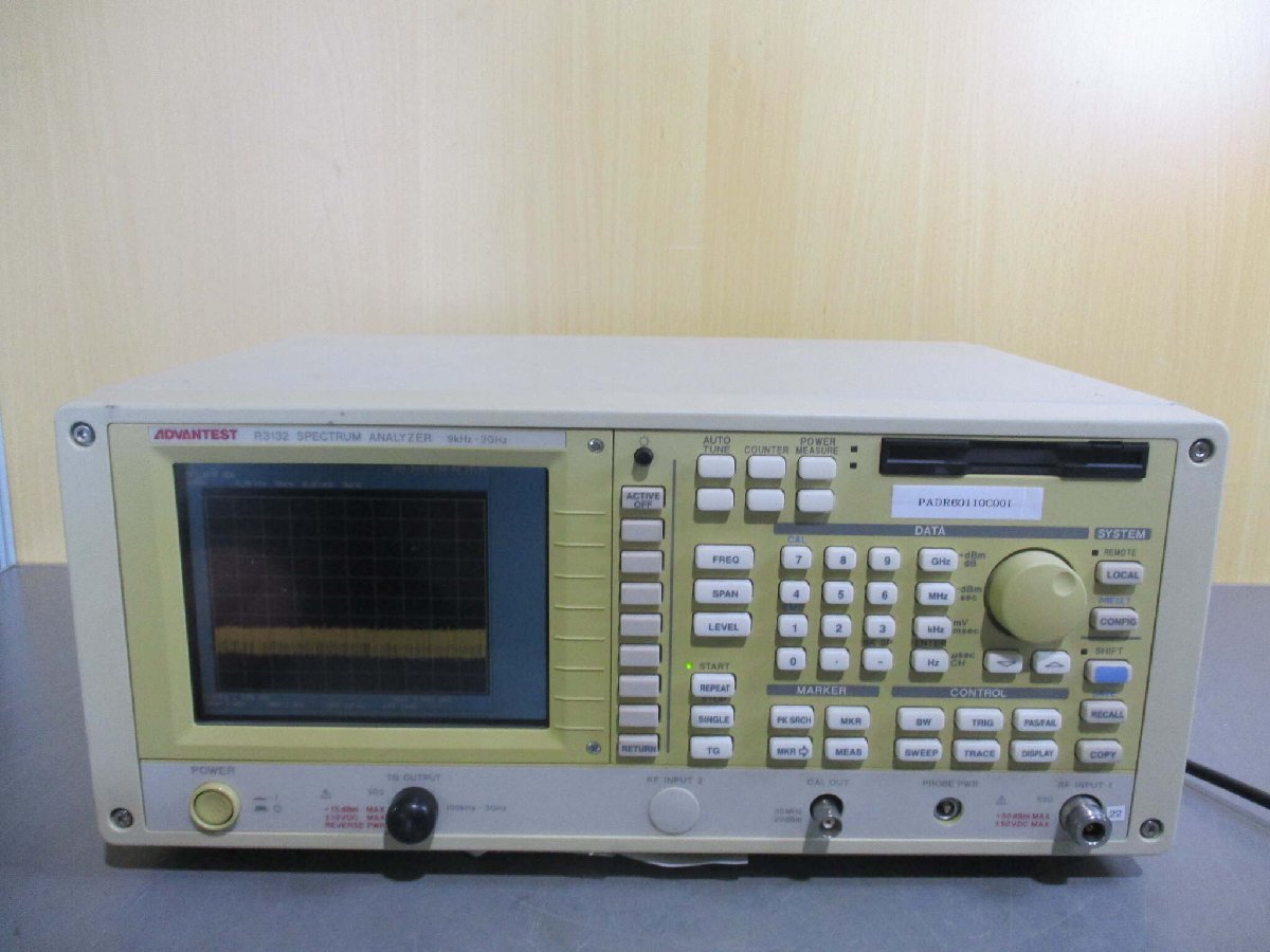 中古Advantest R3132 SPECTRUM ANALYZER 9kHz - 3GHz スペクトラムアナライザー 200VA MAX 50/60Hz 通電OK(PADR60110C001)
