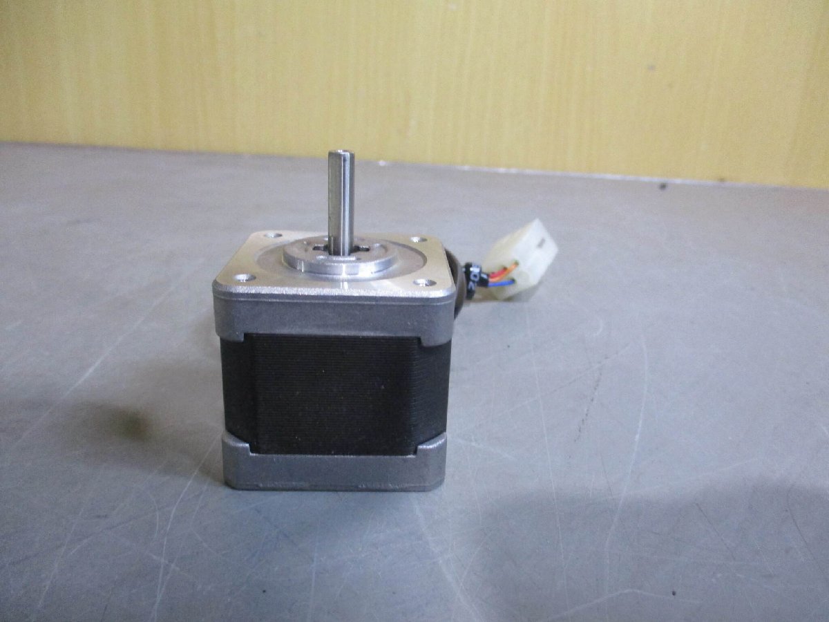 中古 SANYO DENKI STEPPING MOTOR 103H5508-7040 0.75A (KBAR51219C026)_画像4