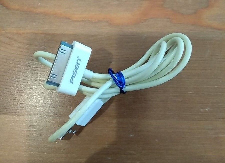 Apple 30ピン-USBケーブル