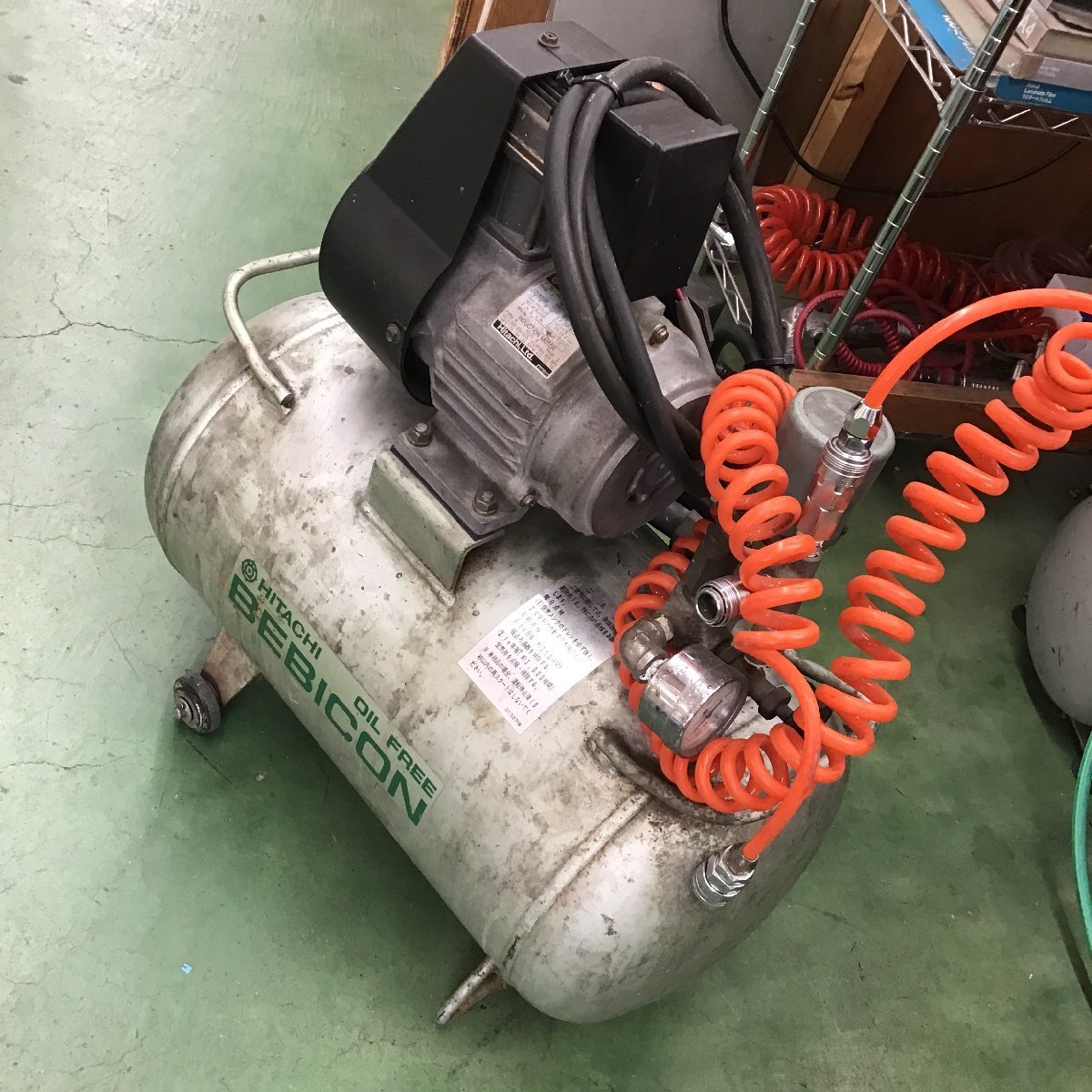 【中古品・店頭受取り限定】 日立 オイルフリーベビコン 0.2OP-5TA コンプレッサ 0.28kw タンク30L 200V