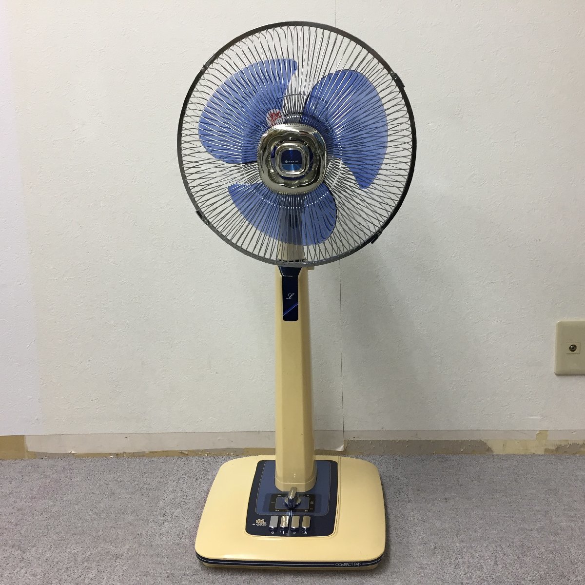 ☆19―044☆扇風機 SANYO/サンヨー お座敷扇風機 EF-D30GL型 ☆19―044☆扇風機 SANYO/サンヨー お座敷扇風機 EF-D30GL型
