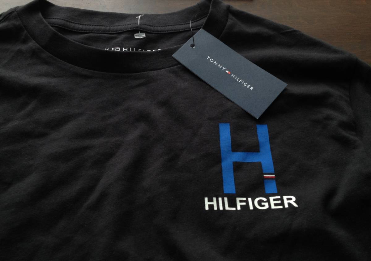 【既決USA】トミーヒルフィガー★TOMMY HILFIGER@完売胸元&袖刺繍【TH Flag 】ロゴ入長袖Tシャツ【TH Logo Graphic Long Sleeve Tee】黒@S_画像8