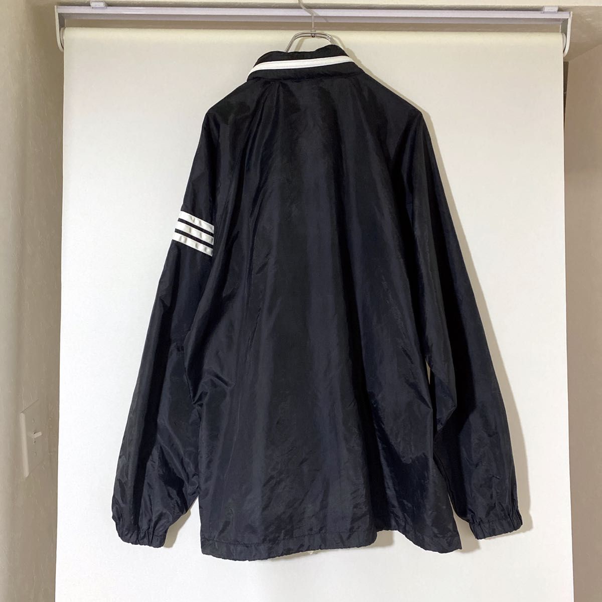 美品 adidas アディダスオリジナルス ナイロンジャケット 美品 adidas アディダスオリジナルス ナイロンジャケット