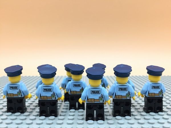 U8　レゴ　ミニフィグ　ポリス/警察・サングラス・水色シャツ　10個セット　新品未使用　LEGO社純正品_画像2