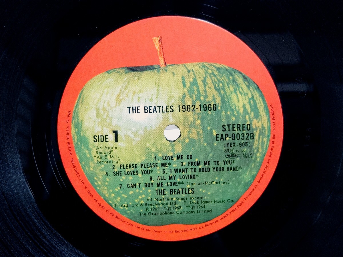 LPレコード ビートルズ「The Beatles 1962-1966 (1973年・EAP-9032B・ロックンロール)」2枚組_画像7