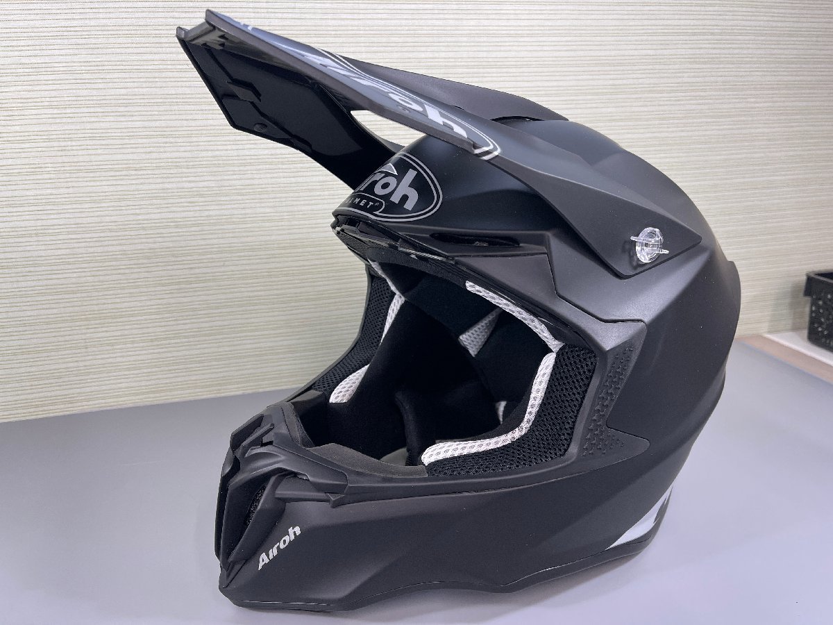 ◆ジャンク品◆Airoh/アイロー　オフロードヘルメット　VTWIST 2.0　XL　ブラックマット（50223120118964US）_本体に、細やかな擦り傷や汚れ多数あり。