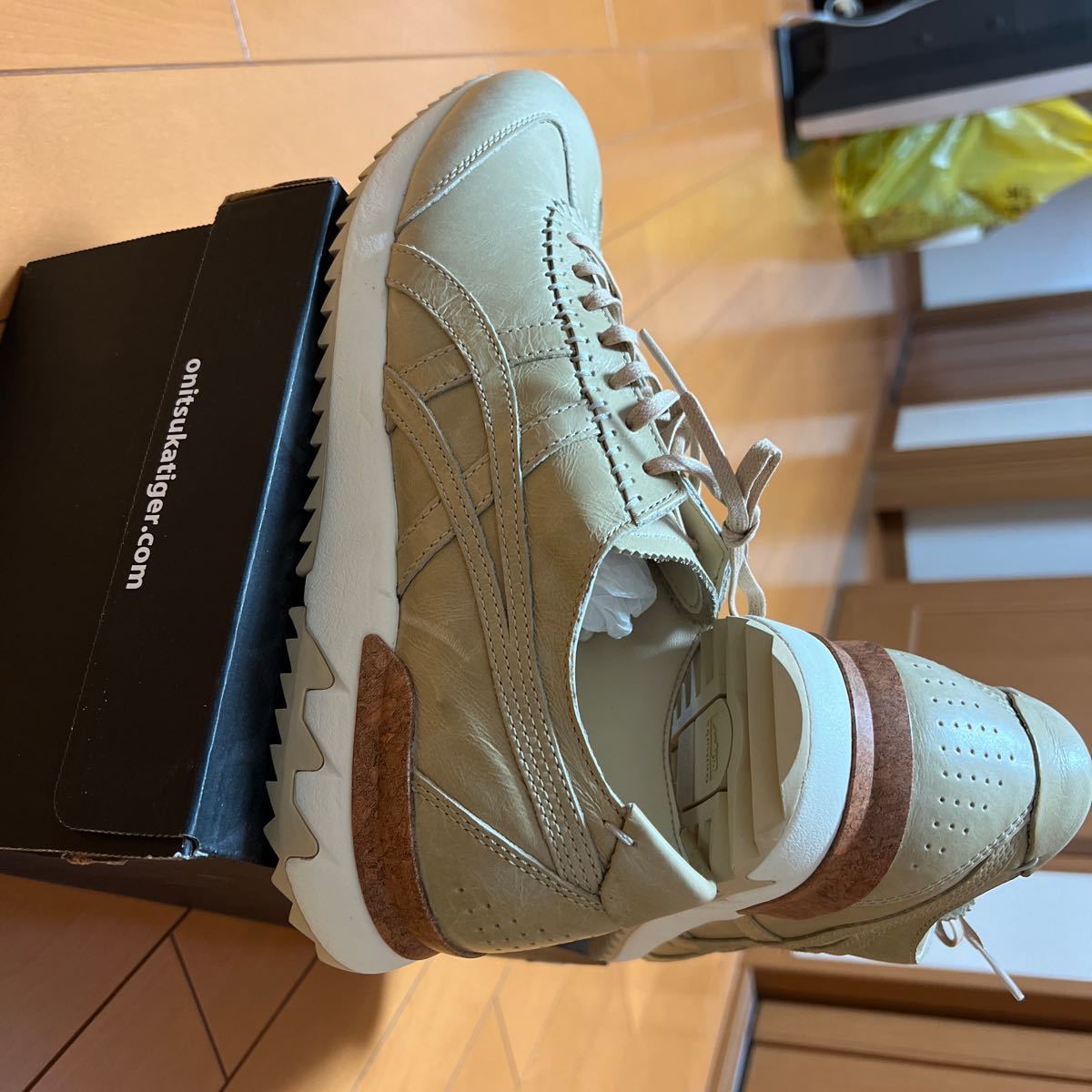 オニツカタイガー　Onitsuka Tiger 本革スニーカーD848L カーキ　26.0cm US Unisex8 US Woman's9.5 UK7 未使用　新品　春からのスニーカー_画像6