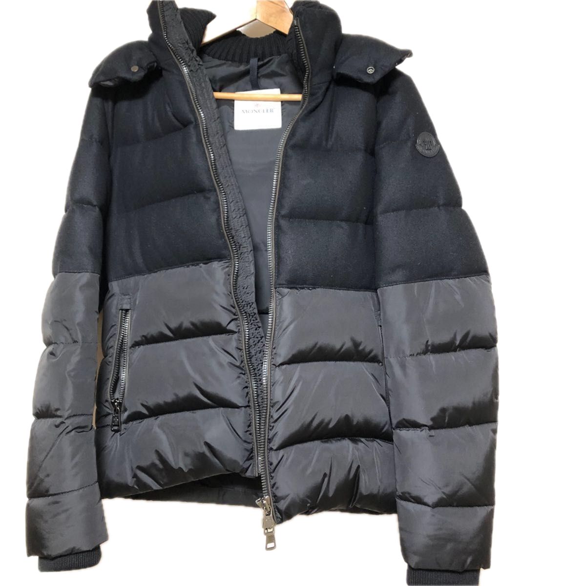 美品　即日発送　モンクレール　NOIR ダウン　黒　サイズ0 Ｓサイズ MONCLER