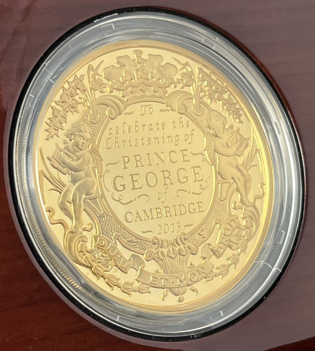 【金156g】 2013 イギリス ジョージ王子洗礼記念５ozプルーフ金貨 美品 エリザベス ウナとライオン ヴィクトリア銀貨コインではないの画像1
