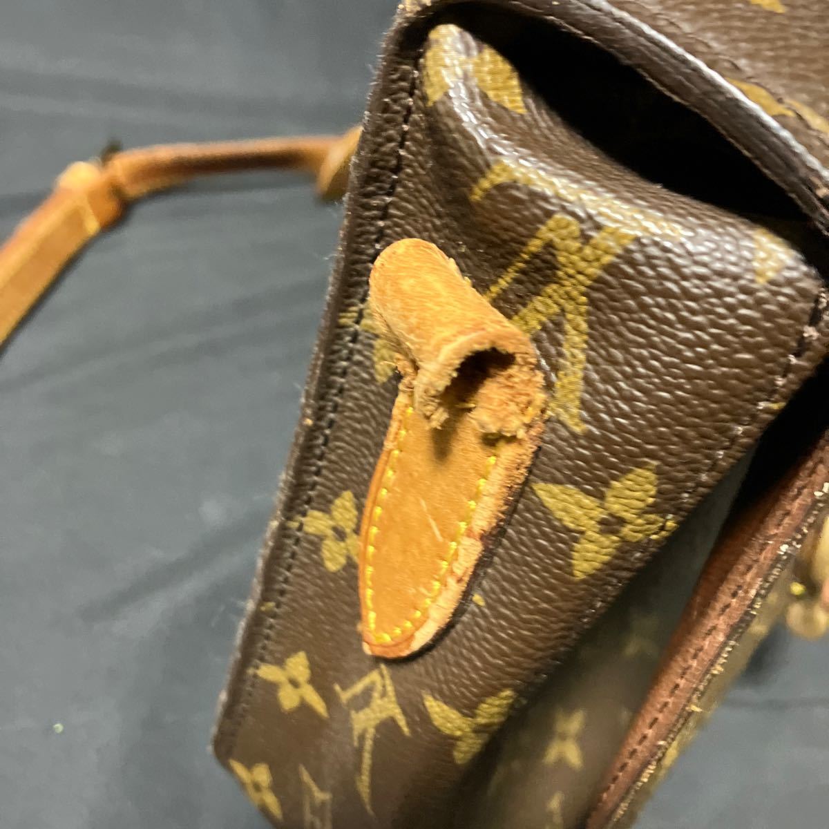 ルイヴィトン サンクルーGM M51242 モノグラム 斜めがけ ショルダーバッグ LOUIS VUITTON _画像2