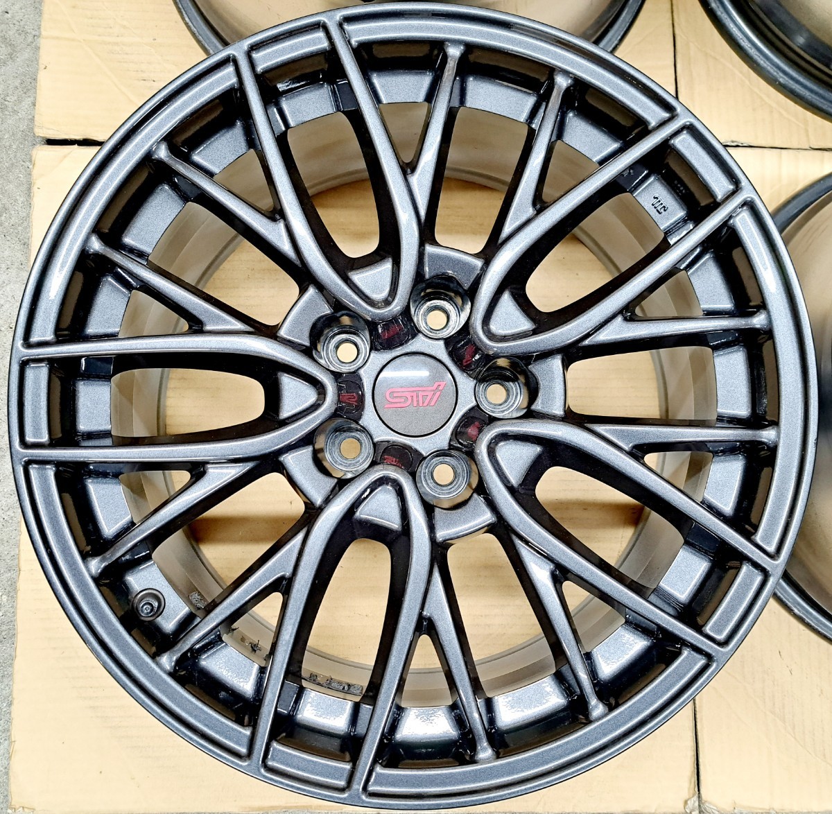 極上品】スバル WRX STI 純正 18インチ 8.5J ホイール 4本 極上品】スバル WRX STI 純正 18インチ 8.5J ホイール 4本
