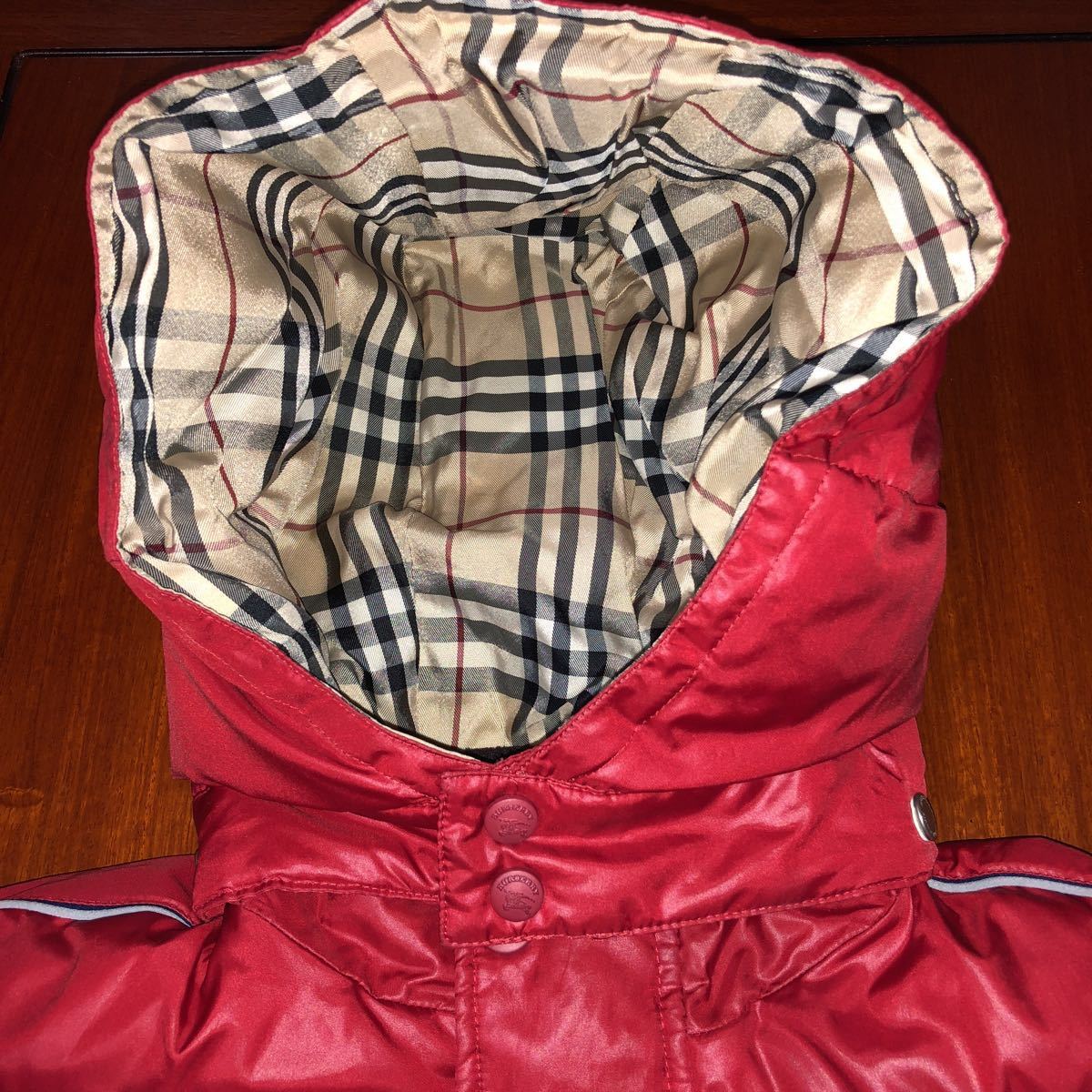 BURBERRY　バーバリー　ダウンジャケットコート　120㎝　赤色　えんじ色　中古　裏地ノバチェック