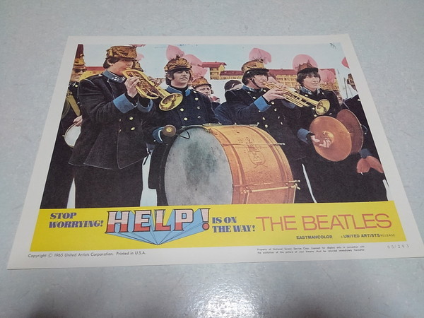 ●　ビートルズ　 【　 HELP! ピンナップ ♪美品　大きさ約36×28cm　】　The Beatles　※No.6_画像1