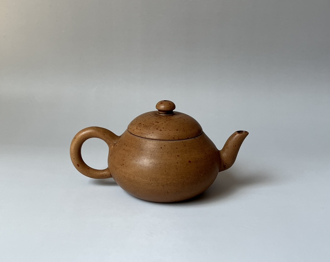 A000027 中国宜興 紫砂壺 急須 孟臣 茶壺 茶器 茶道具 在銘 時代物 中国美術 煎茶道具 容量：180cc_画像1