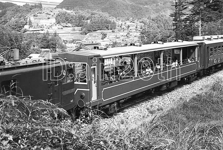F1192-2【古い 鉄道 ネガフィルム】EF58 35mm 5コマ ※JR 電車 汽車 蒸気機関車_画像3