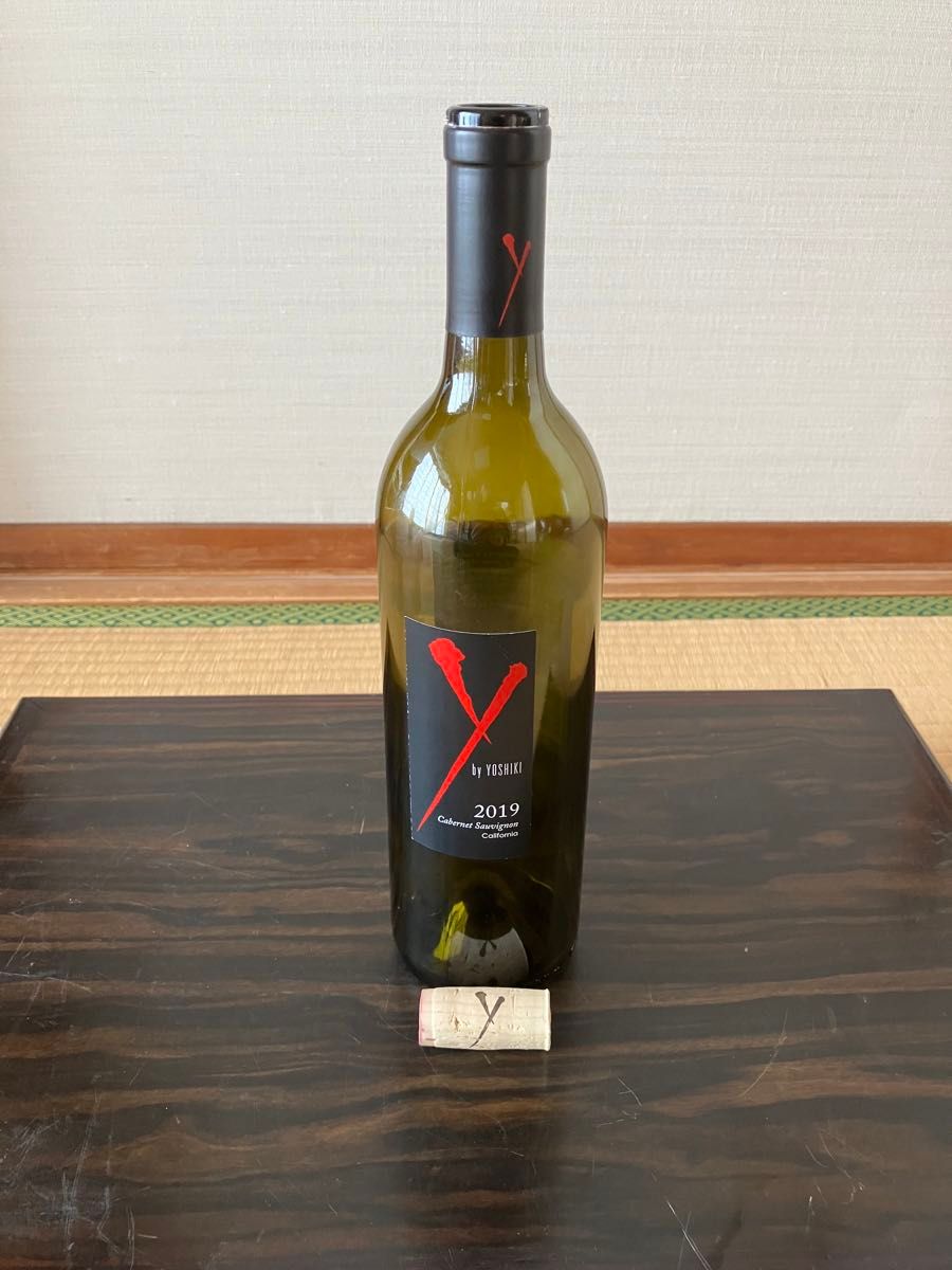 Y byYOSHIKI 2019 YOSHIKI プロデュース　赤ワインの空瓶。