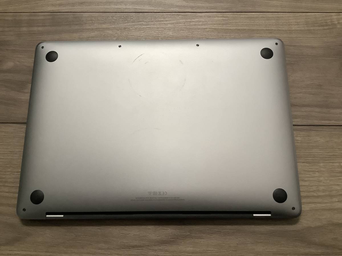 mac book pro 13inch 2020年1月購入品 muhp2j／a 外付けポータブルプレーヤー付　ロジテックldr-pvb8u3mgy ワンオーナー美品_画像6