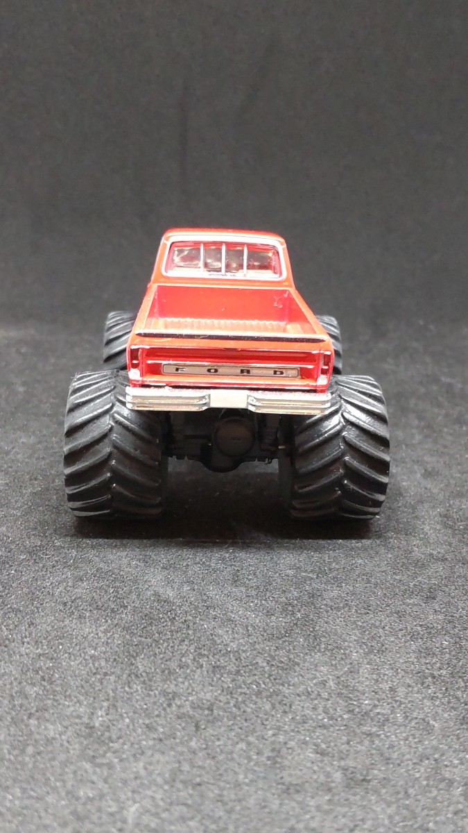 KINGS OF CRUNCH グリーンライト 1/64 1979 フォード F-350 FORD F-350 HIGH ROLLER ビッグフット モンスタートラック ルース_画像6