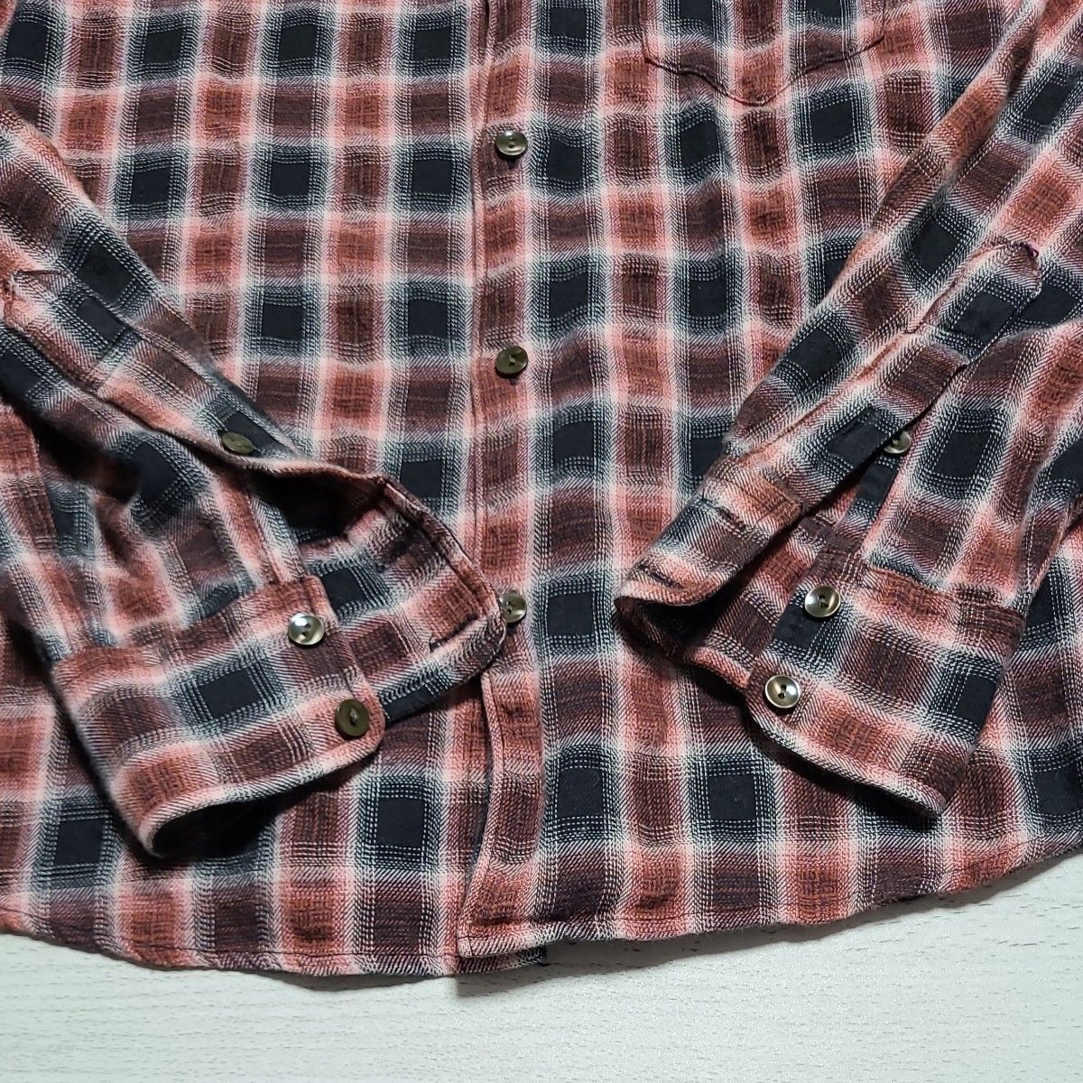 タケオキクチ　ネルシャツ　チェック柄　黒×赤×白　サイズ　2　M　 長袖シャツ　TAKEO KIKUCHI
