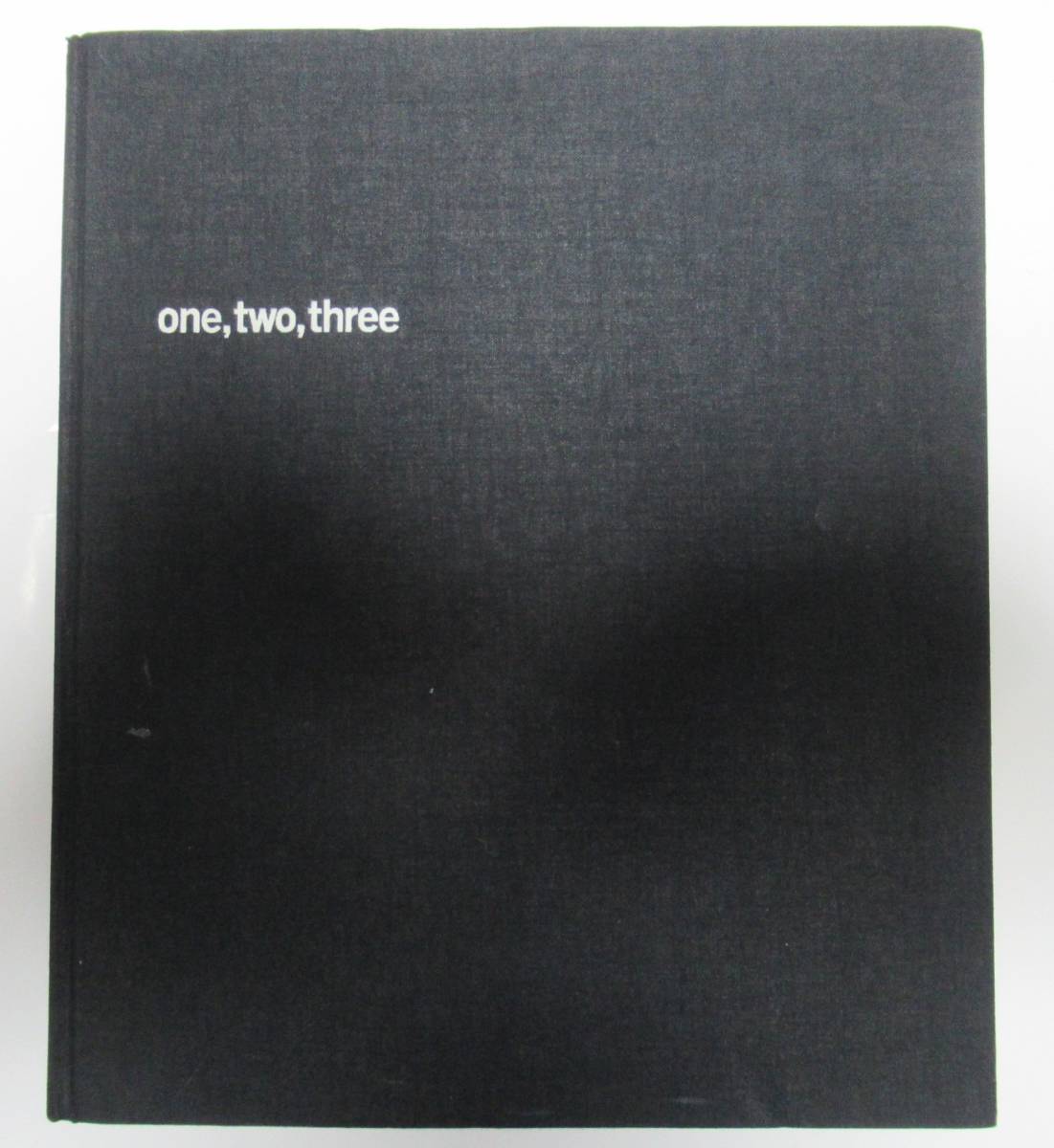 高岡早紀　写真集　「one，two、three」　中古品　篠山紀信撮影　1995年1月30日第1刷発行　カバー無し_画像7