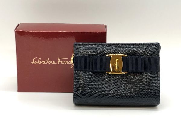 Salvatore Ferragamo Ferragamo 223057vala ribbon Lizard type pushed . leather cigarette case pouch case 