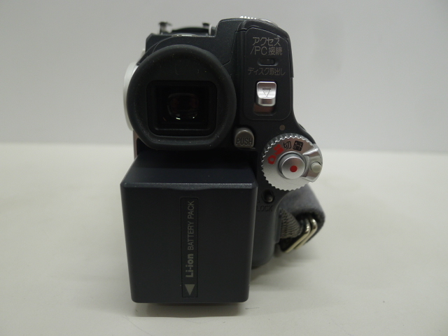 カメラ祭 HITACHI 日立 ビデオカメラ WOOO DZ-GX3100 通電確認済み 自宅長期保管品 2006年製 バッテリー 充電器_画像3