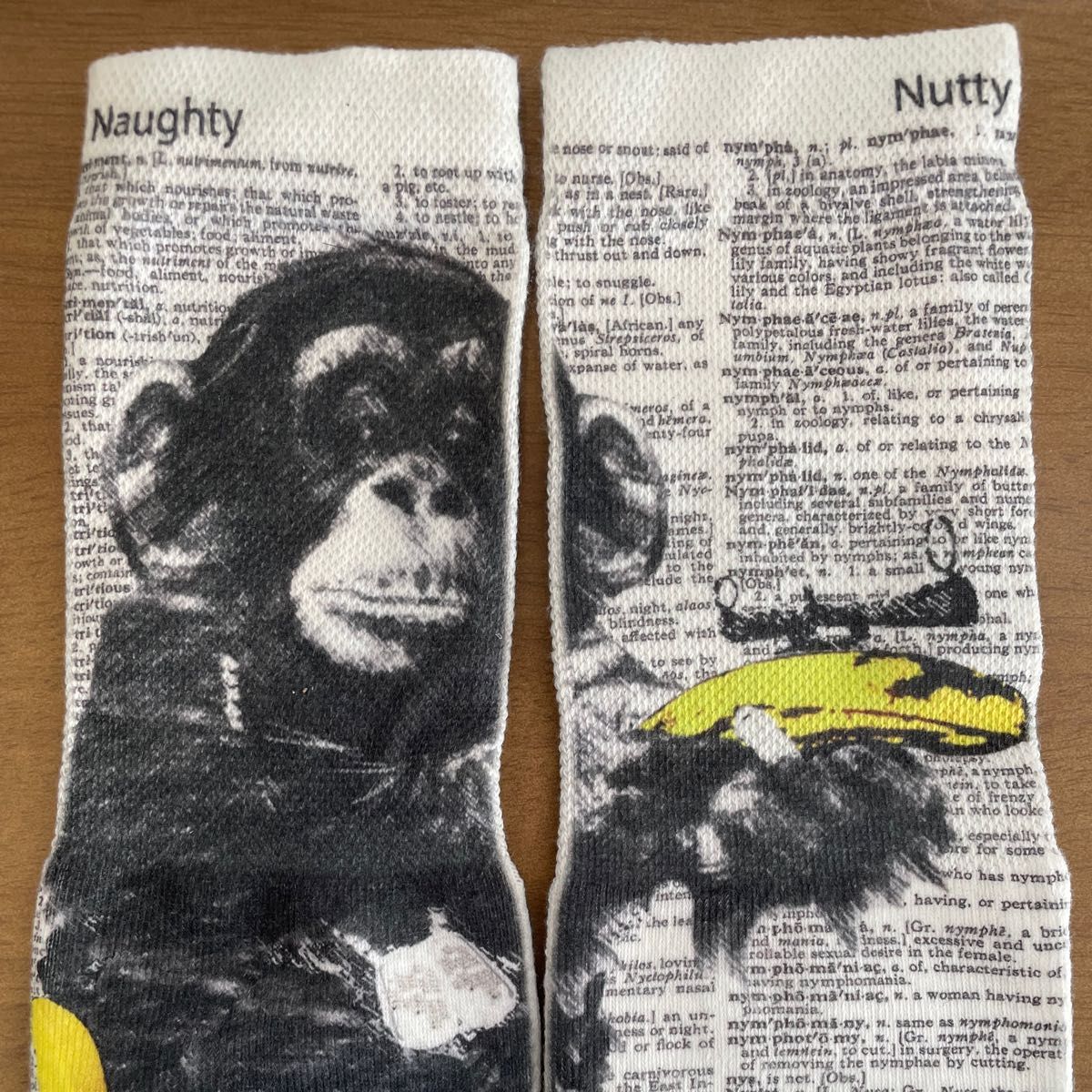 ARTNWORDZ カートンワーズ　ソックス (Going Bananas） 靴下　チンパンジー　バナナ